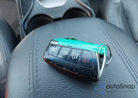 2016 Hyundai Santa Fe Sport 2.0L Turbo from USA, damaged, VIN 5XYZW4LA1GG366362